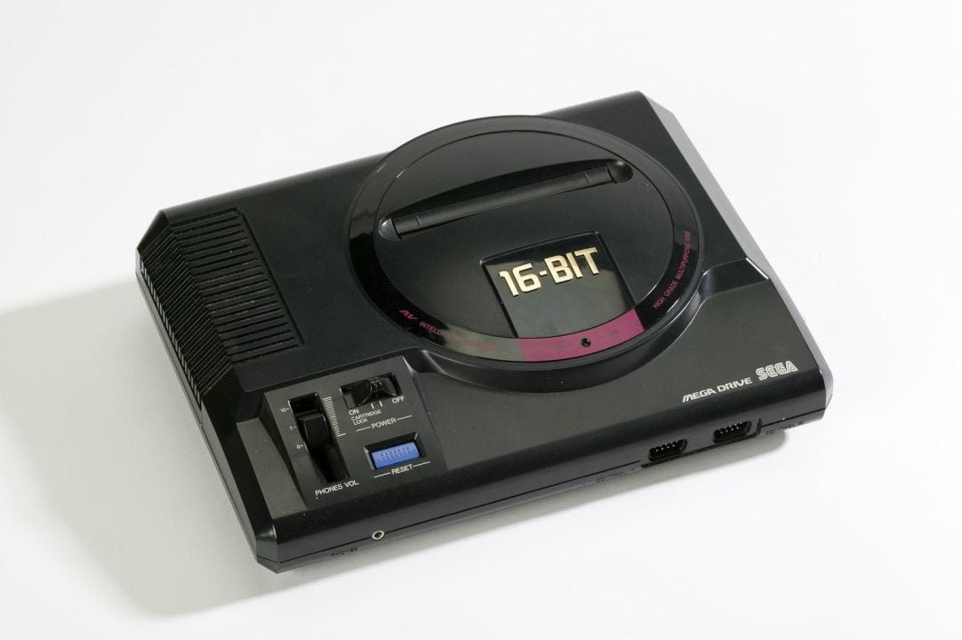 Sega Mega Drive console with box (video game console)